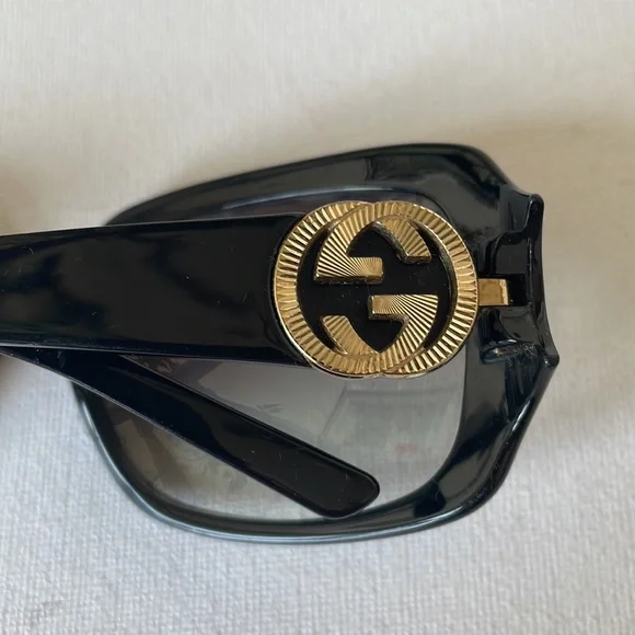 ❌SOLD ❌Authentic Sunglasses Gucci. - Picture 7 of 15